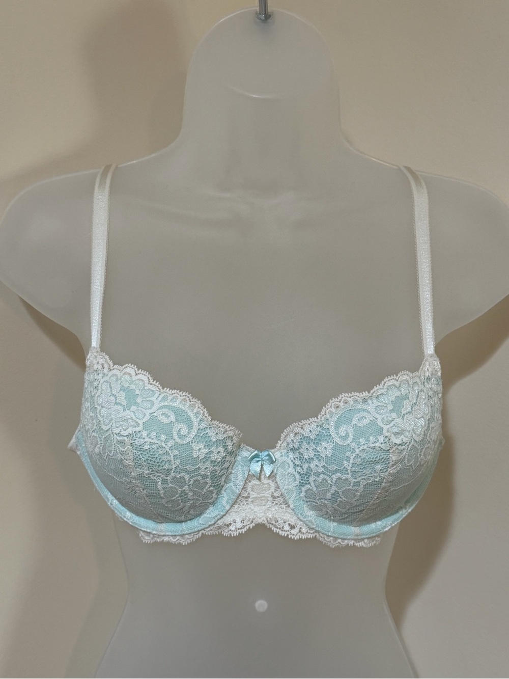 NEW VICTORIA SECRET DREAM ANGELS LINED DEMI BRA SIZE 34B IN WHITE AND BLUE - Picture 8 of 14